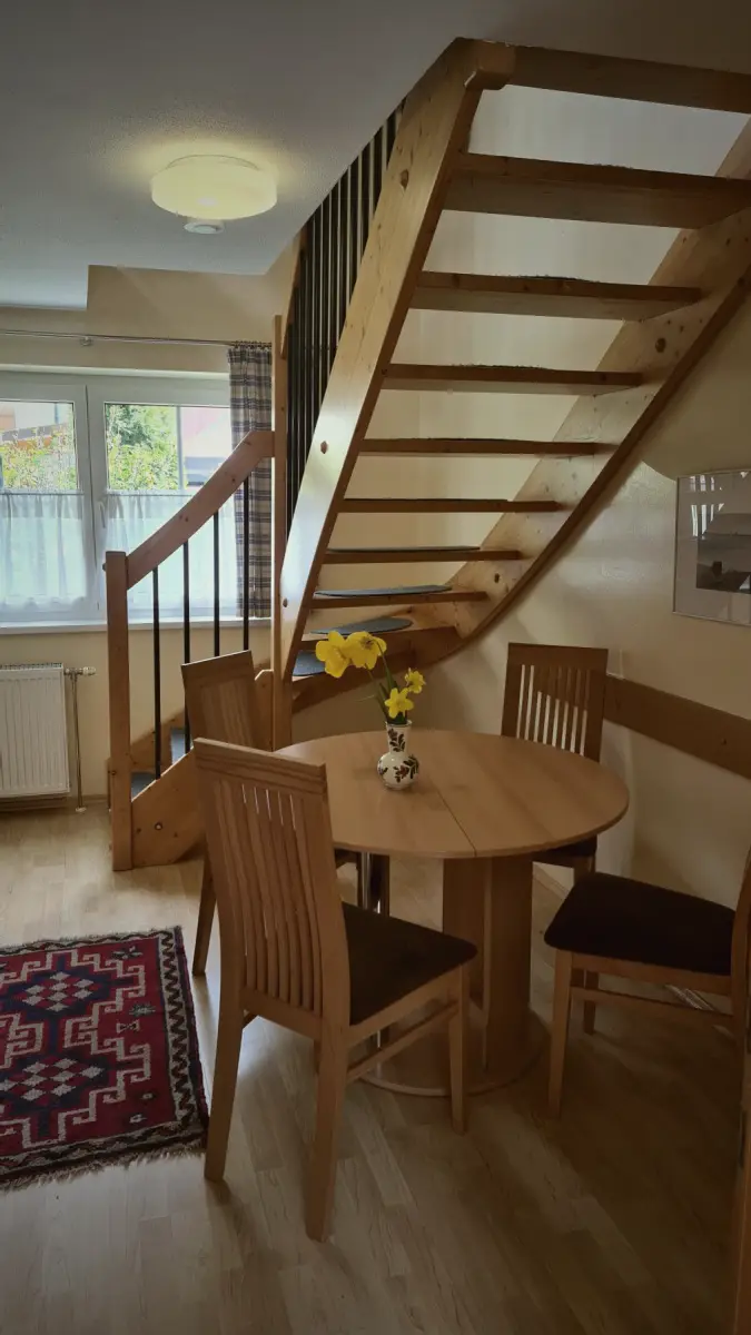 Maisonette, image 4